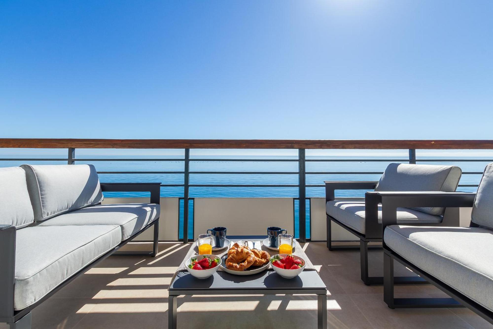 Santa Clara Modern & Exclusive Seafront Apartment Торремолінос Екстер'єр фото