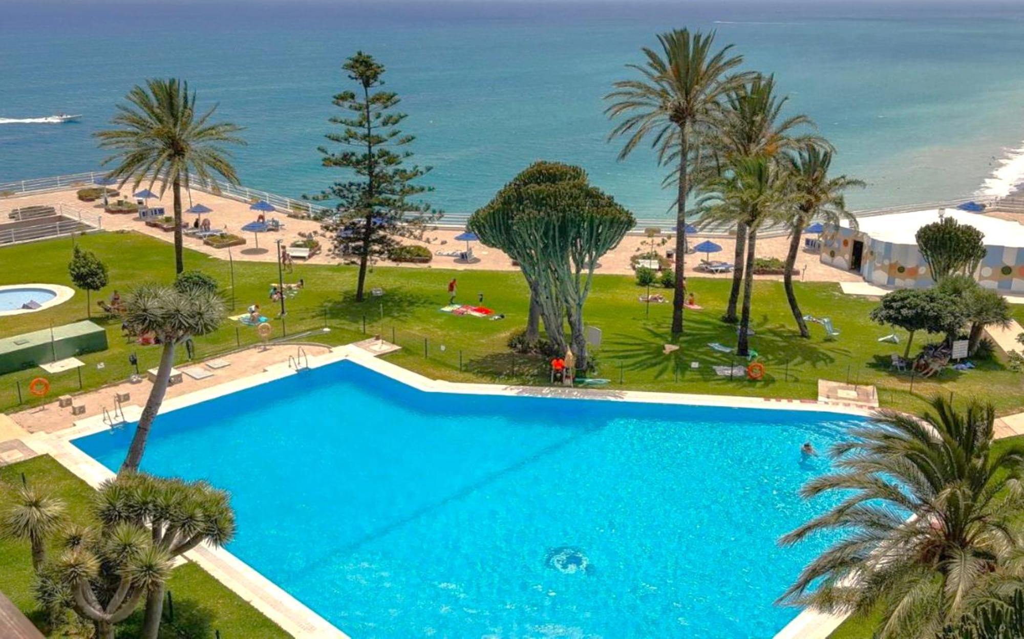 Santa Clara Modern & Exclusive Seafront Apartment Торремолінос Екстер'єр фото