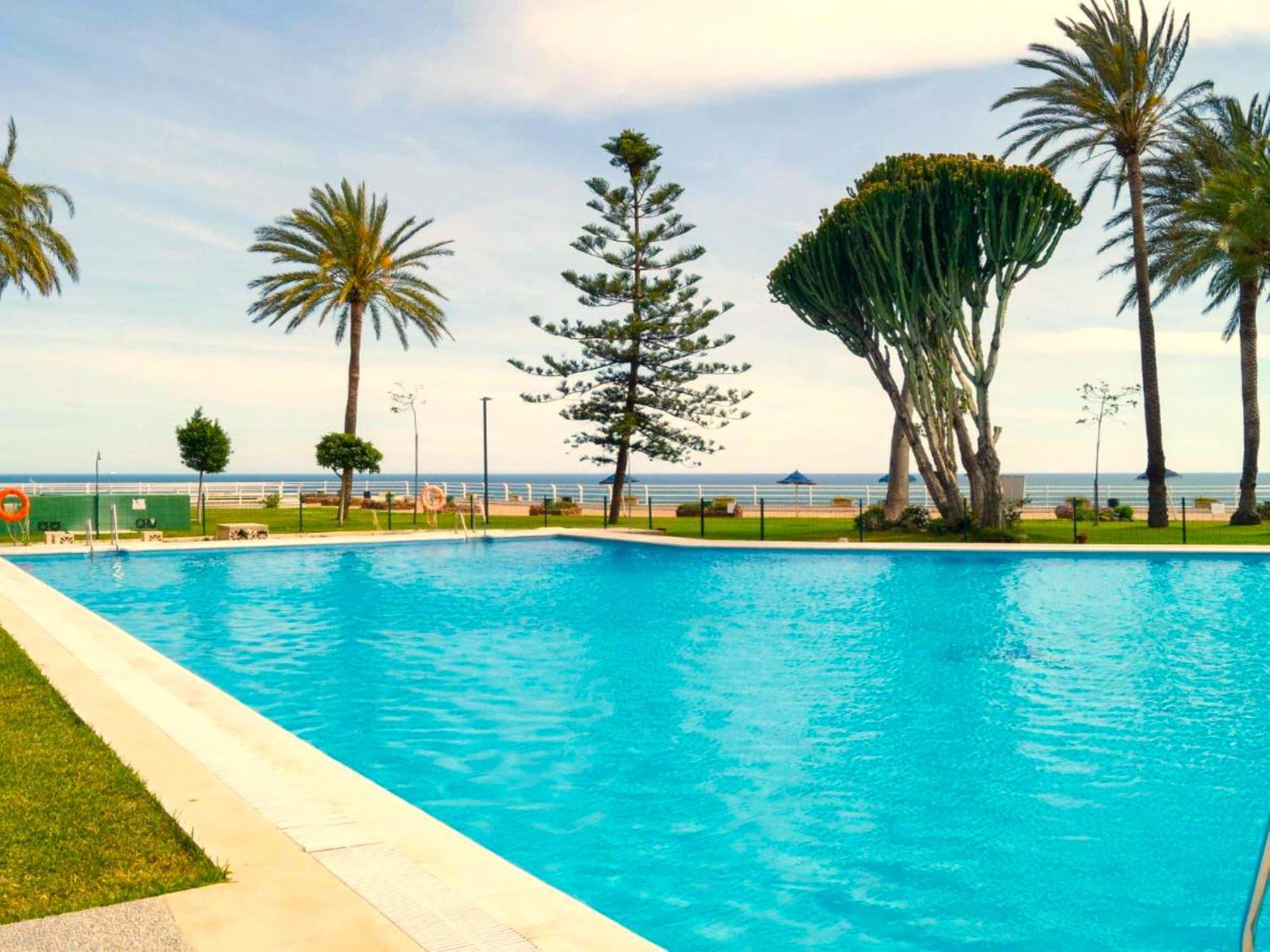 Santa Clara Modern & Exclusive Seafront Apartment Торремолінос Екстер'єр фото